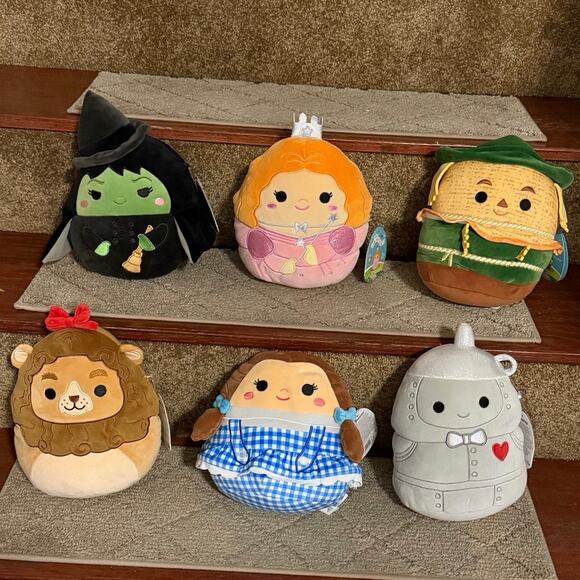 NWT Wizard of Oz lot of Squashmallow set of 6 Dorothy Christmas gift for fans - Picture 1 of 14